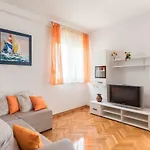Apartment-center Of Apartamento
