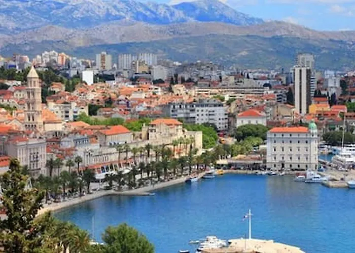 Lägenhet Apartment-center Of *