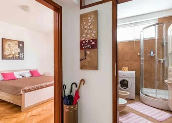 Apartment-center Of Lägenhet *